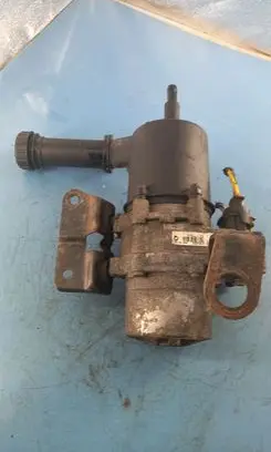 Citroen C4 Grand Picasso Power steering pump