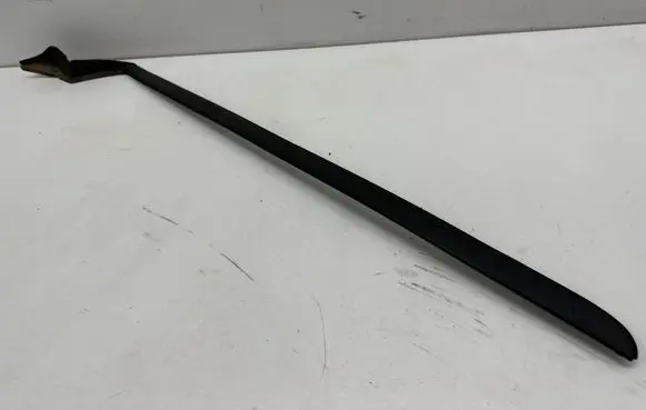 Ford Focus Windshield trim