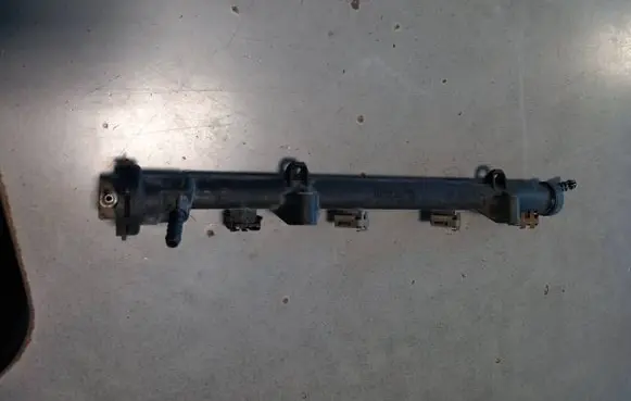 Volkswagen Polo III 6N 6N2 6NF Fuel main line pipe 030133319L 0280151058