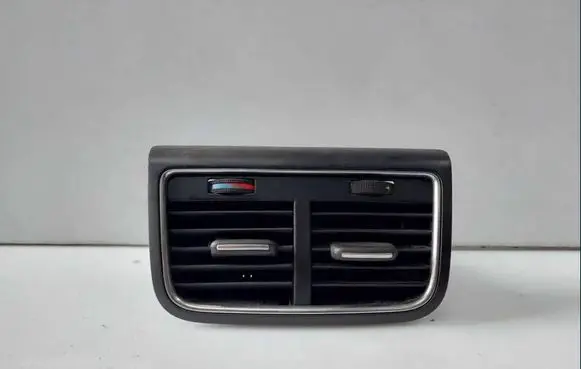 Audi A4 S4 B8 8K Rear air vent grill 8K0819203E