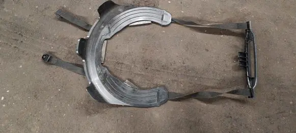 BMW X5 E53 Spare wheel mounting bracket 7002356