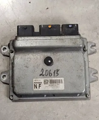 Nissan Qashqai+2 Engine control unit/module mec93370 mec93-370