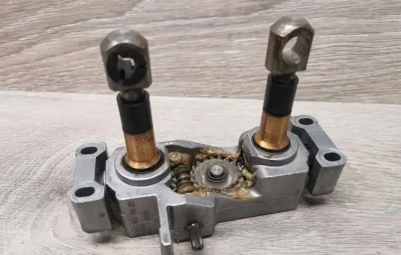 Mercedes-Benz C W203 Steering rack mechanical part A2034600325 108861 3452002