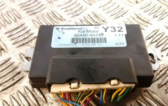 KIA Sorento Gearbox control unit/module 954404A745