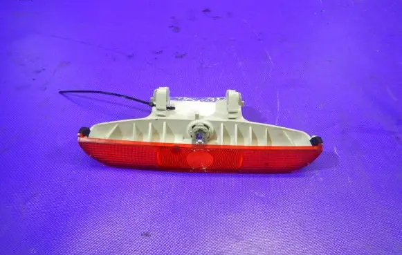Mazda 3 I Third/center stoplight P3591