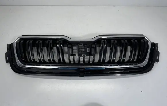 Skoda Kamiq Front bumper upper radiator grill 658853653