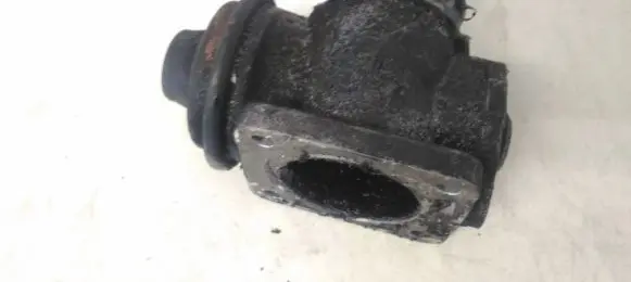 BMW 5 E34 EGR valve 2246145 97t041