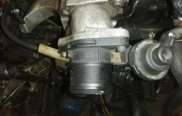 Peugeot 607 Throttle valve