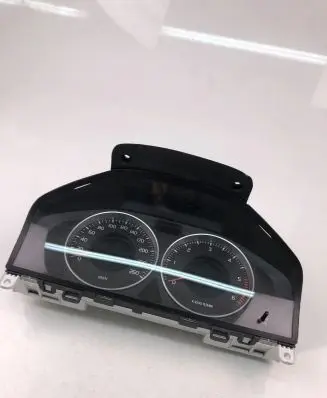 Volvo V70 Speedometer (instrument cluster) 31327581AA