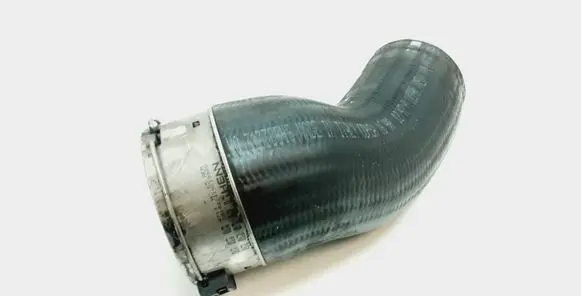 Volvo XC60 Intercooler hose/pipe 31338545