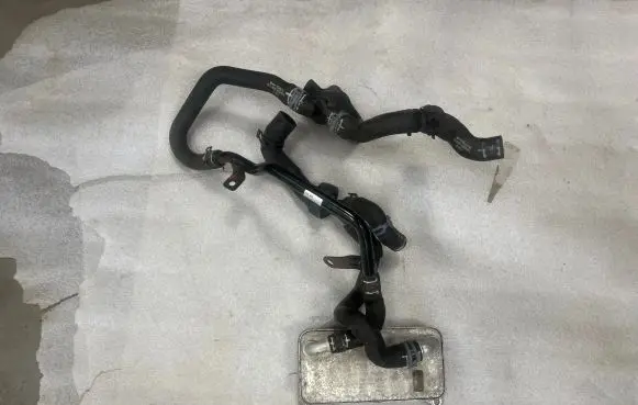 Engine oil radiator