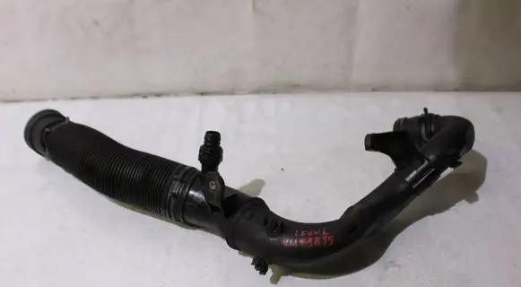 Seat Leon (1M) Turbo air intake inlet pipe/hose 1J0129654S