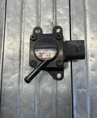 BMW 5 F10 F11 Exhaust gas pressure sensor 7808013 9K10