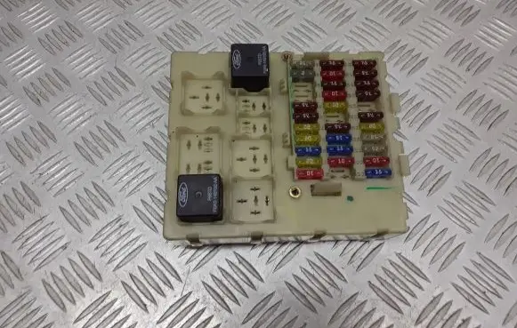 Ford Focus Fuse box set 6S4T14A073