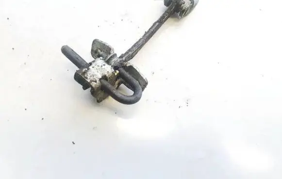 Opel Zafira A Rear door check strap stopper