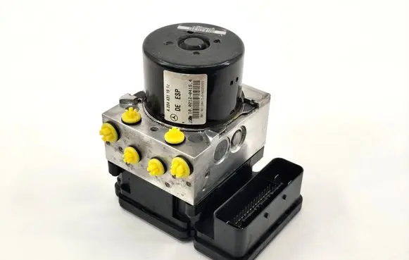 Mercedes-Benz C W204 ABS Pump A2044311912 A2049012400 10021204154