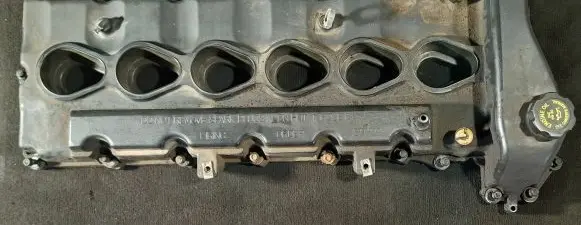 Chevrolet TrailBlazer Rocker cam cover 24577580 24577581