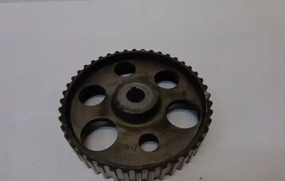 Volkswagen PASSAT B5 Fuel pump gear (pulley) 028130111A