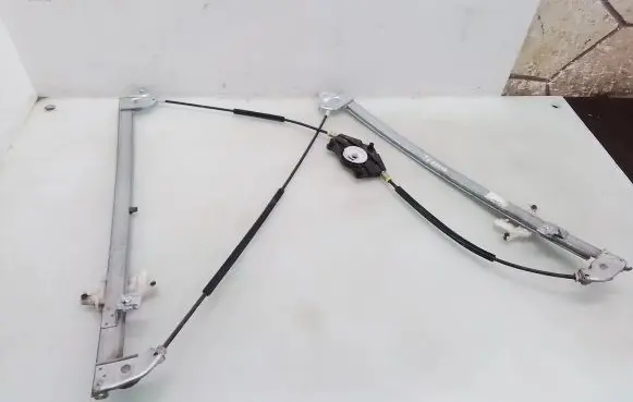Fiat Ulysse Front window lifting mechanism without motor
