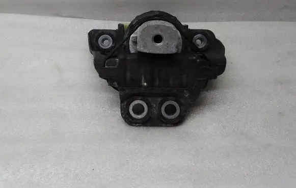 Volvo XC60 Engine mount bracket 31686887 920589823