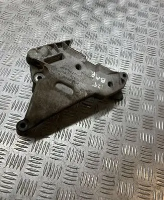 Volkswagen PASSAT B6 Engine mounting bracket 03G199207E
