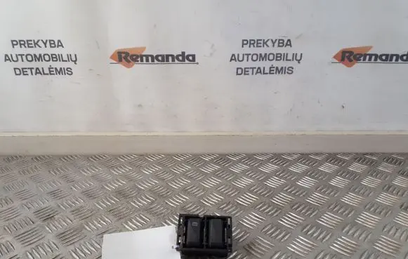 Renault Trafic III (X82) Windscreen/window heater switch 1259364X