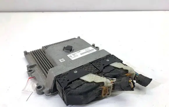 Peugeot 2008 I Engine control unit/module ECU 9818160080