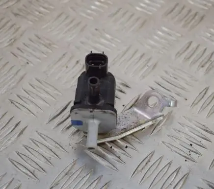 Lexus IS III XE30 Turbo solenoid valve