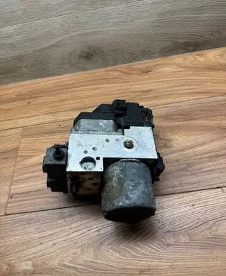 Audi A8 S8 D2 4D ABS Pump 8E0614111M