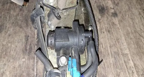 Peugeot Boxer Turbo solenoid valve 9635704380