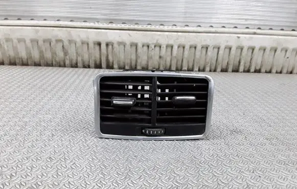 Audi A6 S6 C6 4F Rear air vent grill 4F0819203C