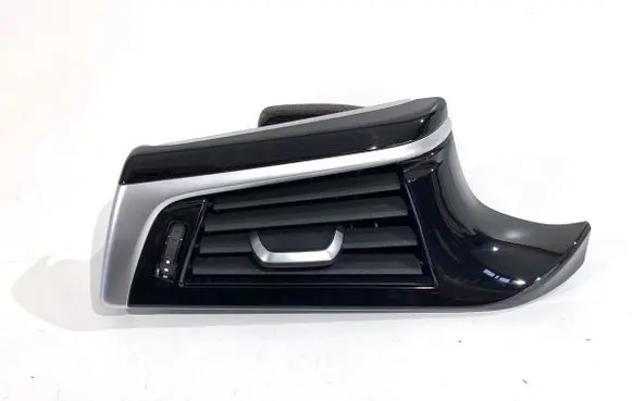 BMW 5 G30 G31 G38 Rear air vent grill 9329545