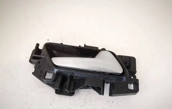 Opel Crossland X Front door interior handle 311337