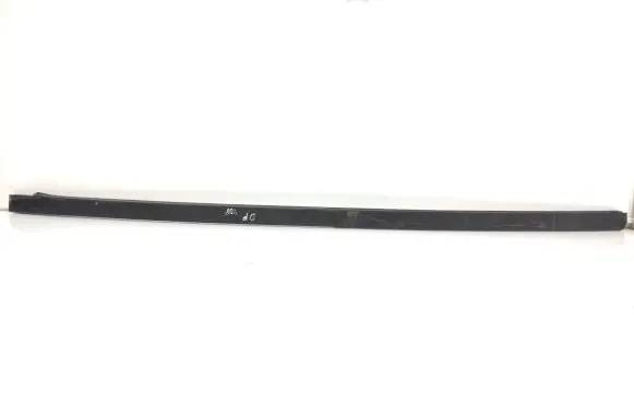 Opel Vivaro Front door windshield rail 
