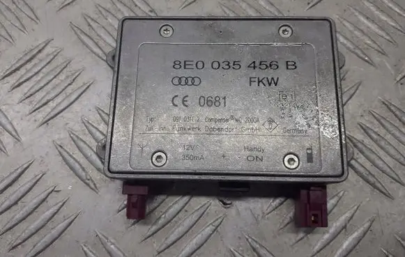 Audi A6 S6 C6 4F Sound amplifier 8E0035456B