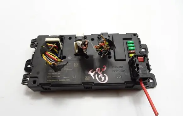 BMW 1 F20 F21 Other control units/modules 9293305 00000F4C A2C30450007