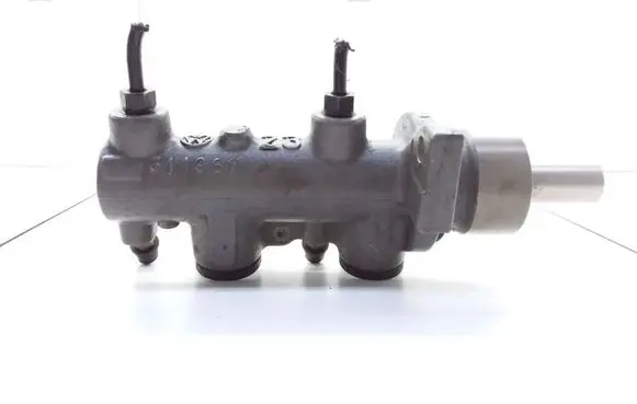 Volkswagen Bora Master brake cylinder 311967