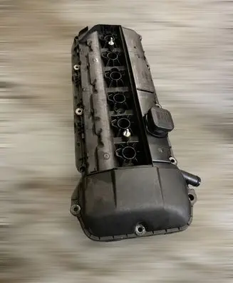 BMW 5 E60 E61 Rocker cam cover 7893959