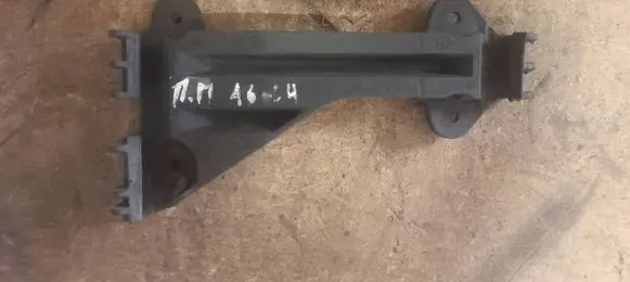 Audi A6 S6 C4 4A Front bumper mounting bracket 4A0807284A