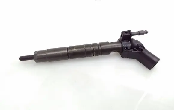 Mercedes-Benz S W221 Fuel injector 0445116026 A6420701187