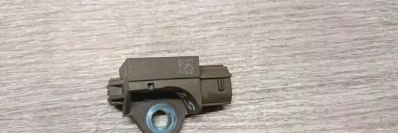 Mazda CX-5 Airbag deployment crash/impact sensor Kd4557kco
