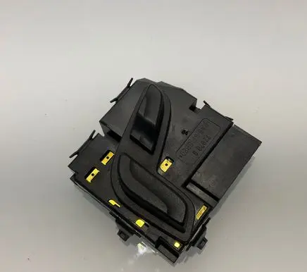 Mercedes-Benz C W204 Seat control switch A2048701758 03467806 2048701758