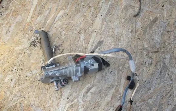 Toyota Yaris Electric power steering pump JJ301002130