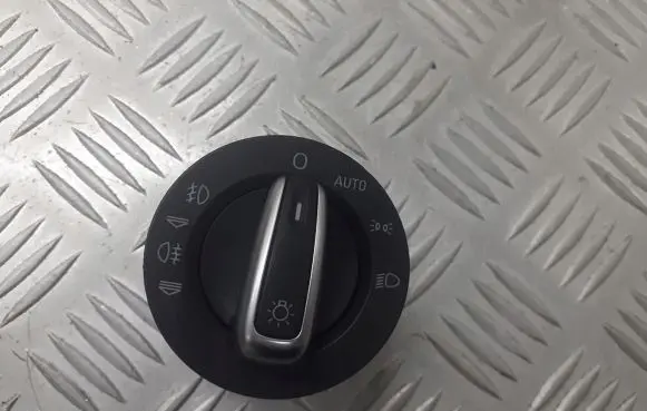 Audi A6 S6 C6 4F Headlight level height control switch