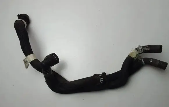 Air intake hose/pipe