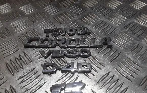 Toyota Corolla Verso AR10 Rear loading door model letters 