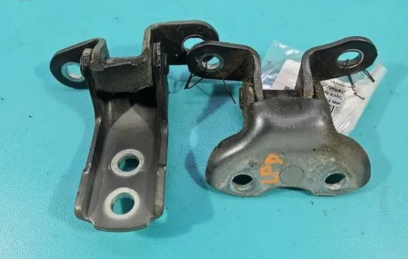 Toyota RAV 4 (XA50) Front door hinge set IMPRK1533818
