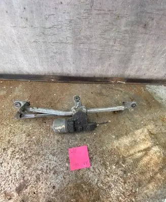 Skoda Fabia Mk1 (6Y) Front wiper linkage and motor 0390241524 6Q1955119A