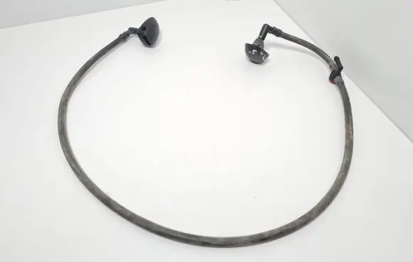 Nissan Navara D40 Windshield washer spray nozzle 