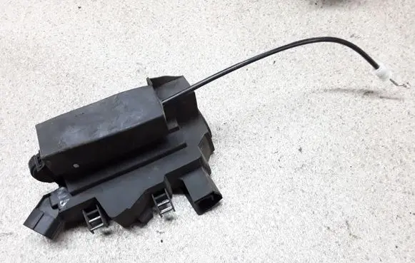 Fiat Croma Front door lock 51780200